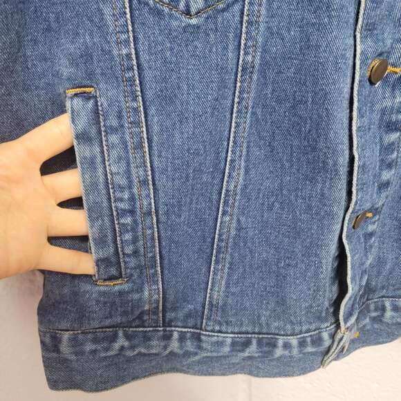 Vintage Jean Jacket - Picture 5 of 9